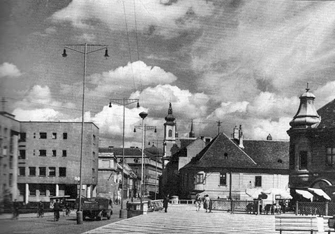 Trnava Trojicne namestie 1960.jpg
